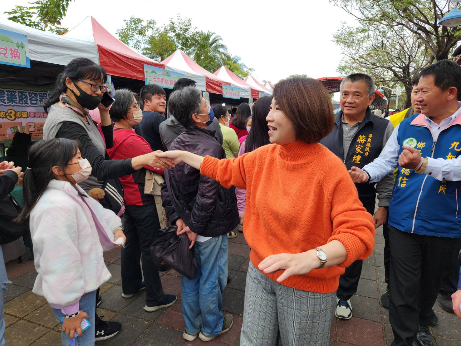 屏東二手市集吸引逾5000人挖寶兼做公益   周春米好康大放送 將補助民眾購買家用廚餘機做好環保